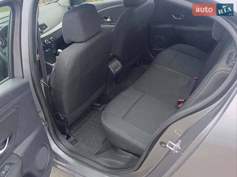 Седан Renault Fluence 2013 в Бородянке