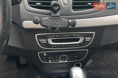 Седан Renault Fluence 2010 в Львові