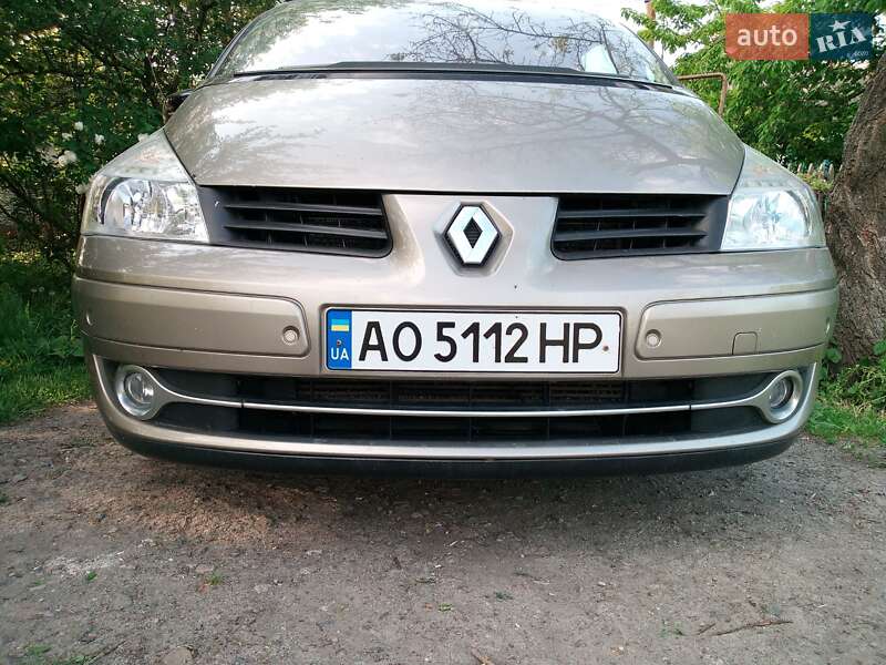 Минивэн Renault Grand Espace 2012 в Магдалиновке