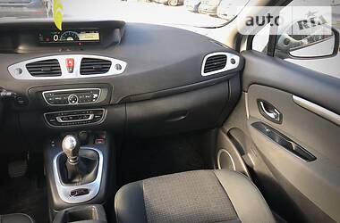 Универсал Renault Grand Scenic 2011 в Киеве