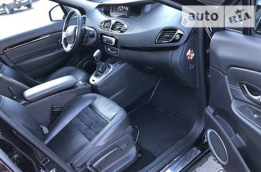 Мінівен Renault Grand Scenic 2012 в 