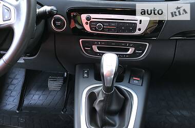 Мінівен Renault Grand Scenic 2012 в 