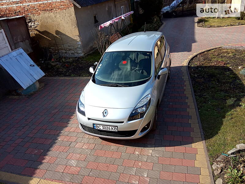 Універсал Renault Grand Scenic 2011 в Городку