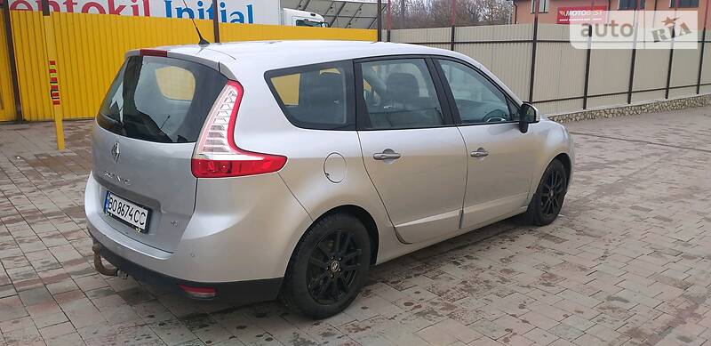 Мінівен Renault Grand Scenic 2012 в Збаражі
