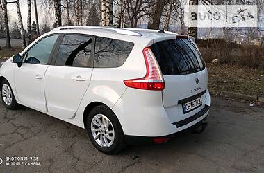 Мінівен Renault Grand Scenic 2014 в 