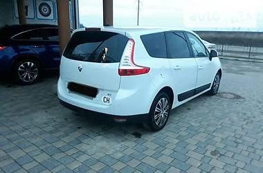 Мінівен Renault Grand Scenic 2013 в 