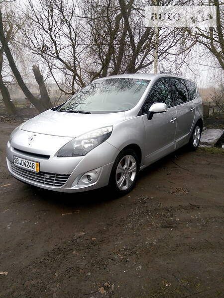 Універсал Renault Grand Scenic 2010 в 