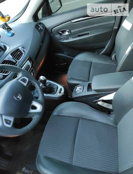 Мінівен Renault Grand Scenic 2012 в Києві