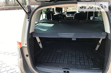 Мінівен Renault Grand Scenic 2013 в 