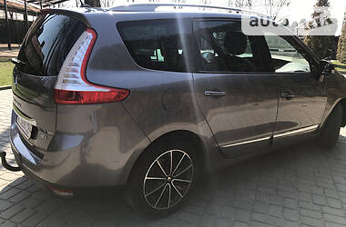 Мінівен Renault Grand Scenic 2013 в 