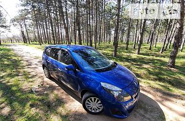 Мінівен Renault Grand Scenic 2010 в 