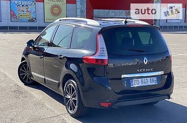 Мінівен Renault Grand Scenic 2015 в 