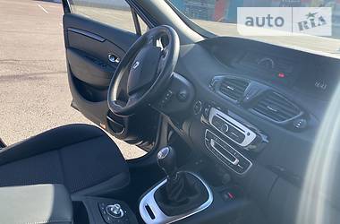 Мінівен Renault Grand Scenic 2015 в 