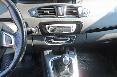 Мінівен Renault Grand Scenic 2013 в 