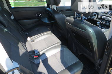 Мінівен Renault Grand Scenic 2013 в 
