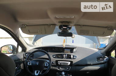 Мінівен Renault Grand Scenic 2013 в 