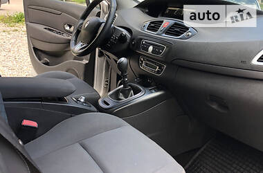 Мінівен Renault Grand Scenic 2010 в 