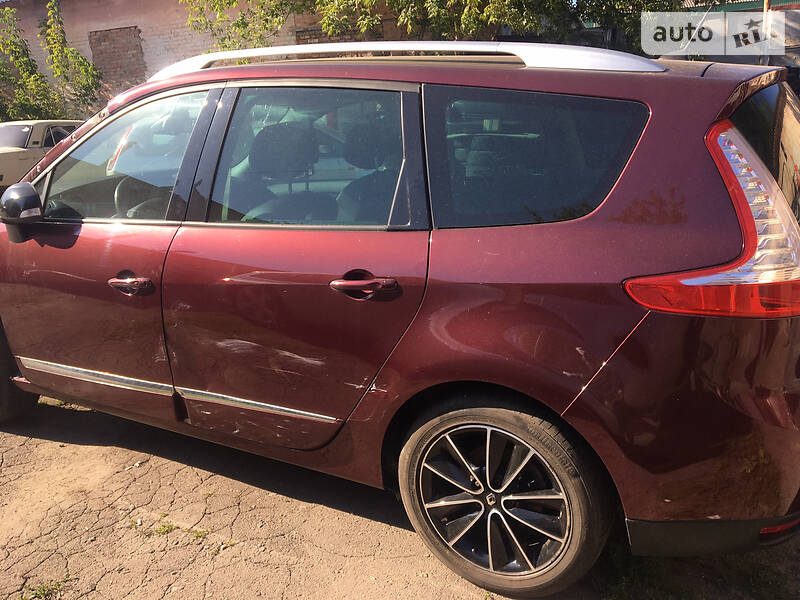 Хэтчбек Renault Grand Scenic 2013 в Ровно