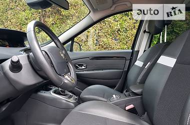 Мінівен Renault Grand Scenic 2013 в 