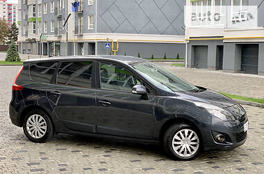 Минивэн Renault Grand Scenic 2011 в Ивано-Франковске