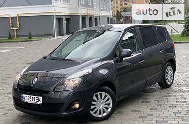 Минивэн Renault Grand Scenic 2011 в Ивано-Франковске