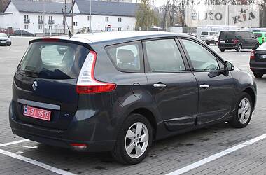 Минивэн Renault Grand Scenic 2010 в Умани