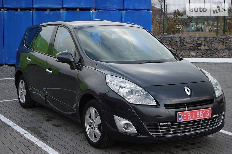 Минивэн Renault Grand Scenic 2010 в Умани