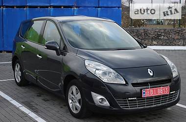 Минивэн Renault Grand Scenic 2010 в Умани