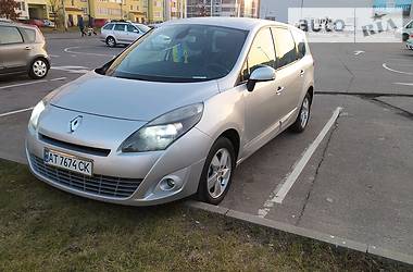 Мінівен Renault Grand Scenic 2011 в Івано-Франківську