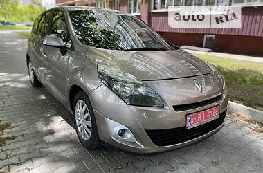 Универсал Renault Grand Scenic 2011 в Полтаве