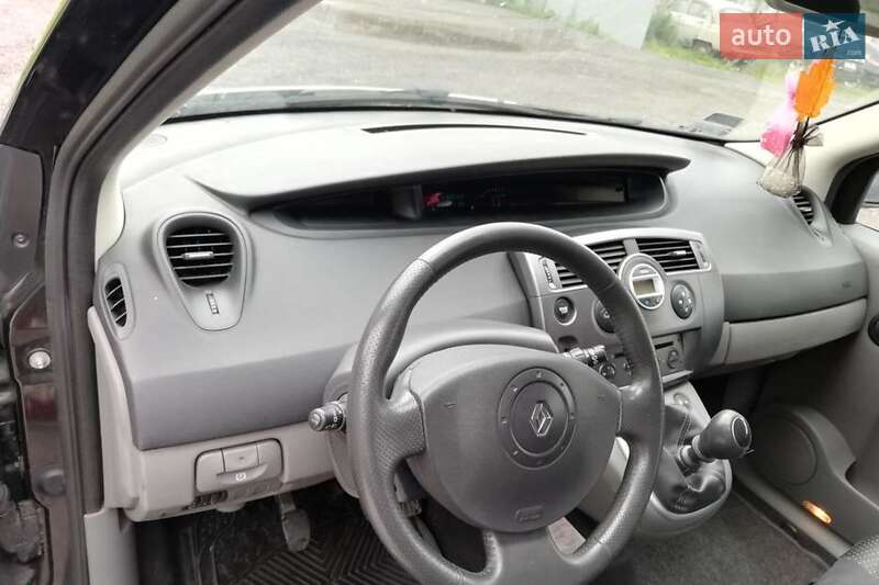 Минивэн Renault Grand Scenic 2005 в Ужгороде