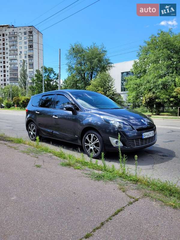 Минивэн Renault Grand Scenic 2010 в Киеве