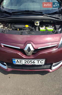 Минивэн Renault Grand Scenic 2013 в 