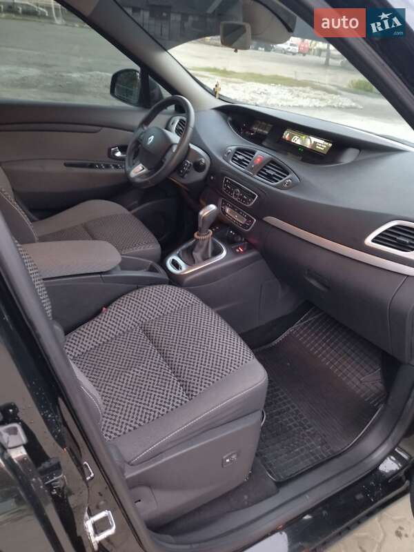 Минивэн Renault Grand Scenic 2011 в Тростянце
