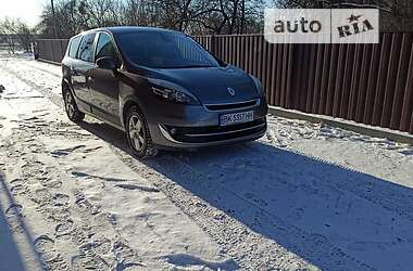 Минивэн Renault Grand Scenic 2012 в Вараше