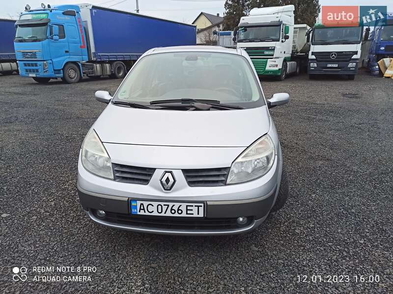 Renault Grand Scenic 2005