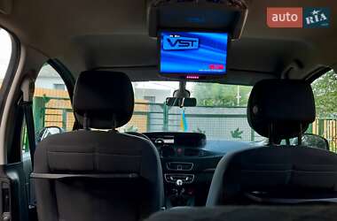 Минивэн Renault Grand Scenic 2010 в 