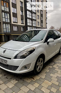 Мінівен Renault Grand Scenic 2010 в Івано-Франківську