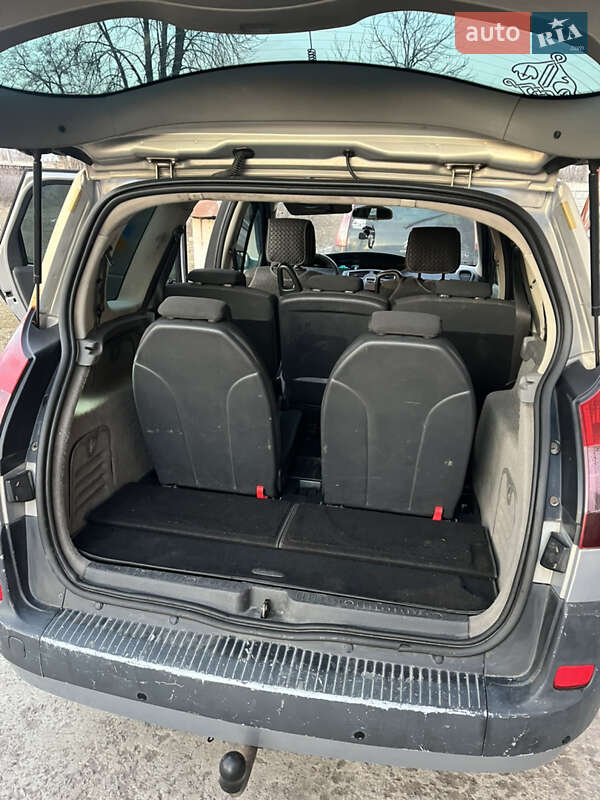 Минивэн Renault Grand Scenic 2004 в Новомосковске