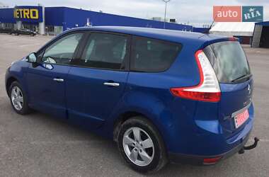 Минивэн Renault Grand Scenic 2009 в 