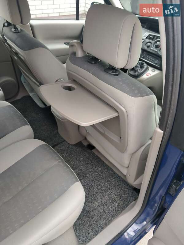 Минивэн Renault Grand Scenic 2004 в Сумах