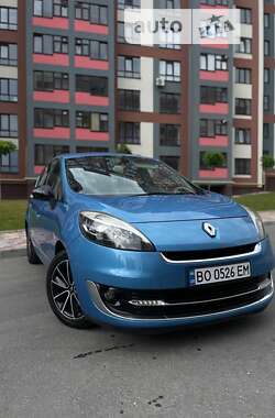 Минивэн Renault Grand Scenic 2012 в 