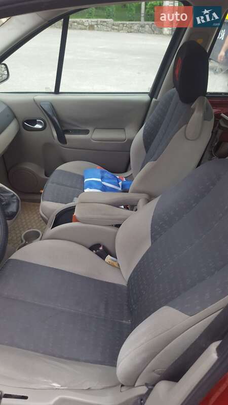 Мінівен Renault Grand Scenic 2004 в Збаражі