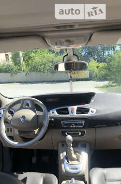 Минивэн Renault Grand Scenic 2010 в Киеве