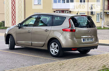 Мінівен Renault Grand Scenic 2016 в 