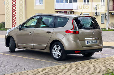 Мінівен Renault Grand Scenic 2016 в 