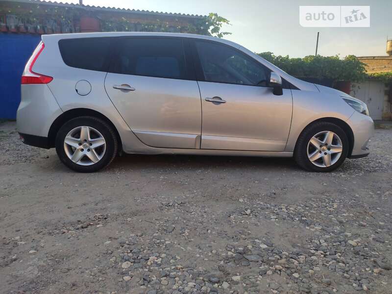 Мінівен Renault Grand Scenic 2012 в Хмельницькому