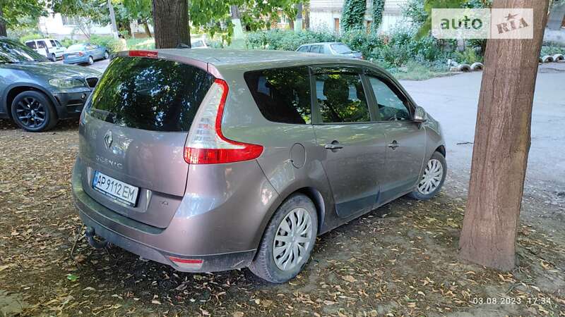 Мінівен Renault Grand Scenic 2013 в Чернівцях