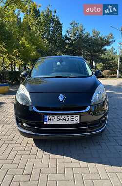 Минивэн Renault Grand Scenic 2012 в Новониколаевке