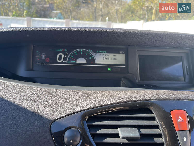 Минивэн Renault Grand Scenic 2011 в Черновцах фото 5 Минивэн Renault Grand Scenic 2011 в Черновцах